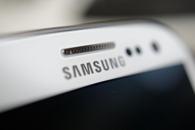 Samsung terá smartphone de baixo custo