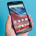 Motorola Moto X Play en la mano
