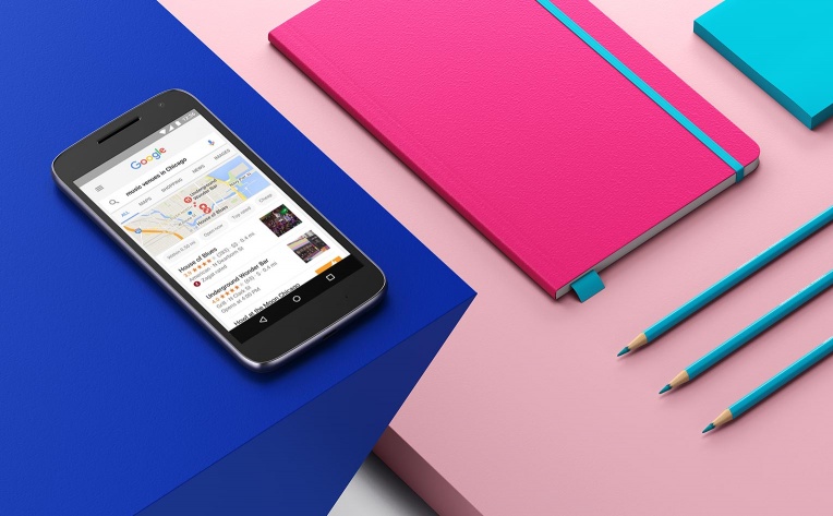 Há um outro smartphone da linha Moto G4 anunciado com tela menor - o Moto G4 Play