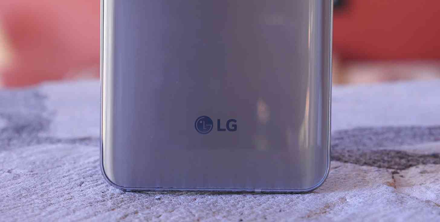 LG estaria trabalhando em um smartphone com uma segunda tela