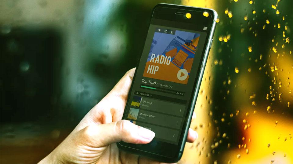 smartphone with radio app