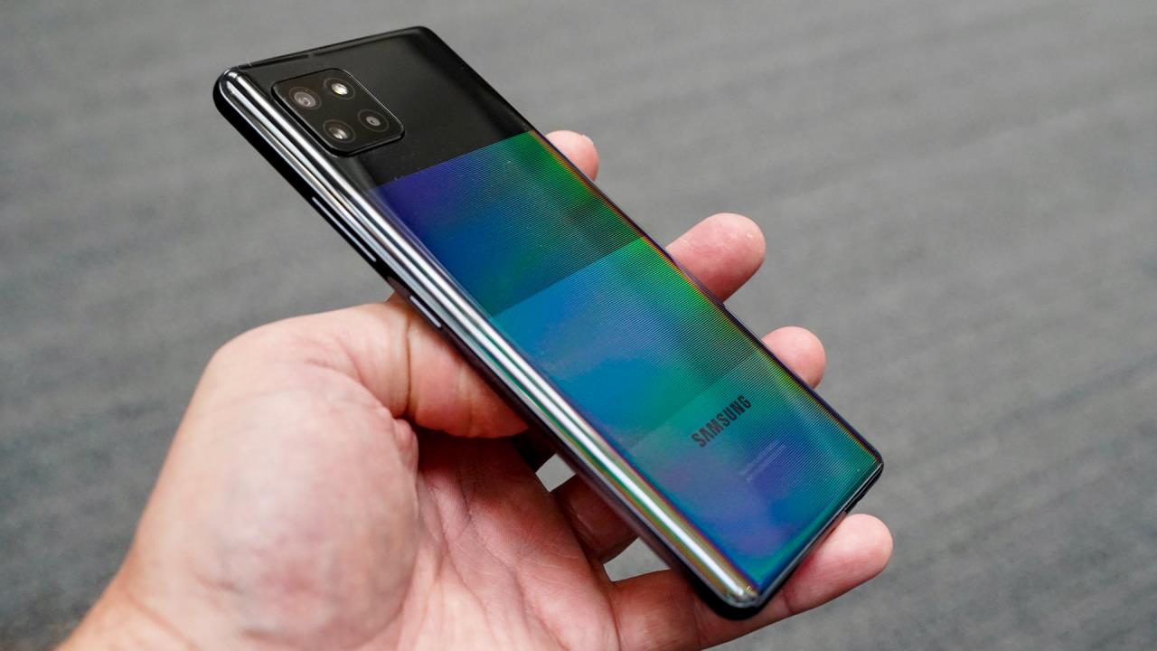 Samsung Galaxy A42 5G empieza a recibir One UI 5.0 (Android 13)