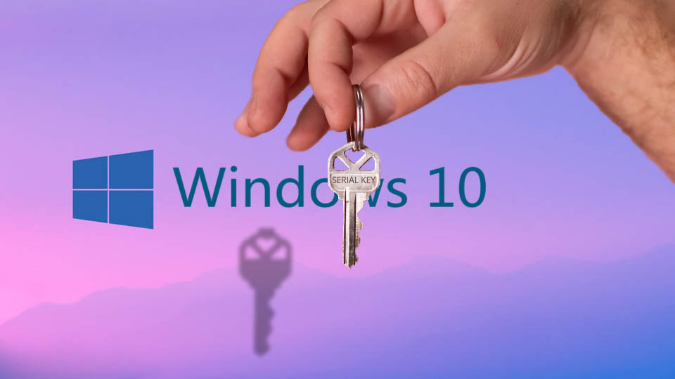 mão segurando uma chave em um fundo do windows 10
